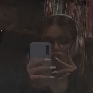 Meet your Posher, Catherine